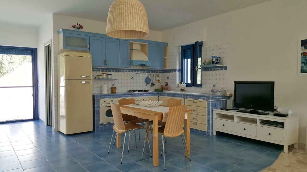 Casa Vacanze MARESOLE Mattinata Exterior foto
