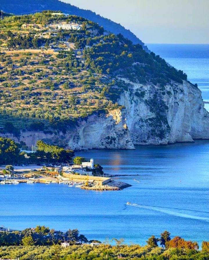 Casa Vacanze MARESOLE Mattinata Exterior foto